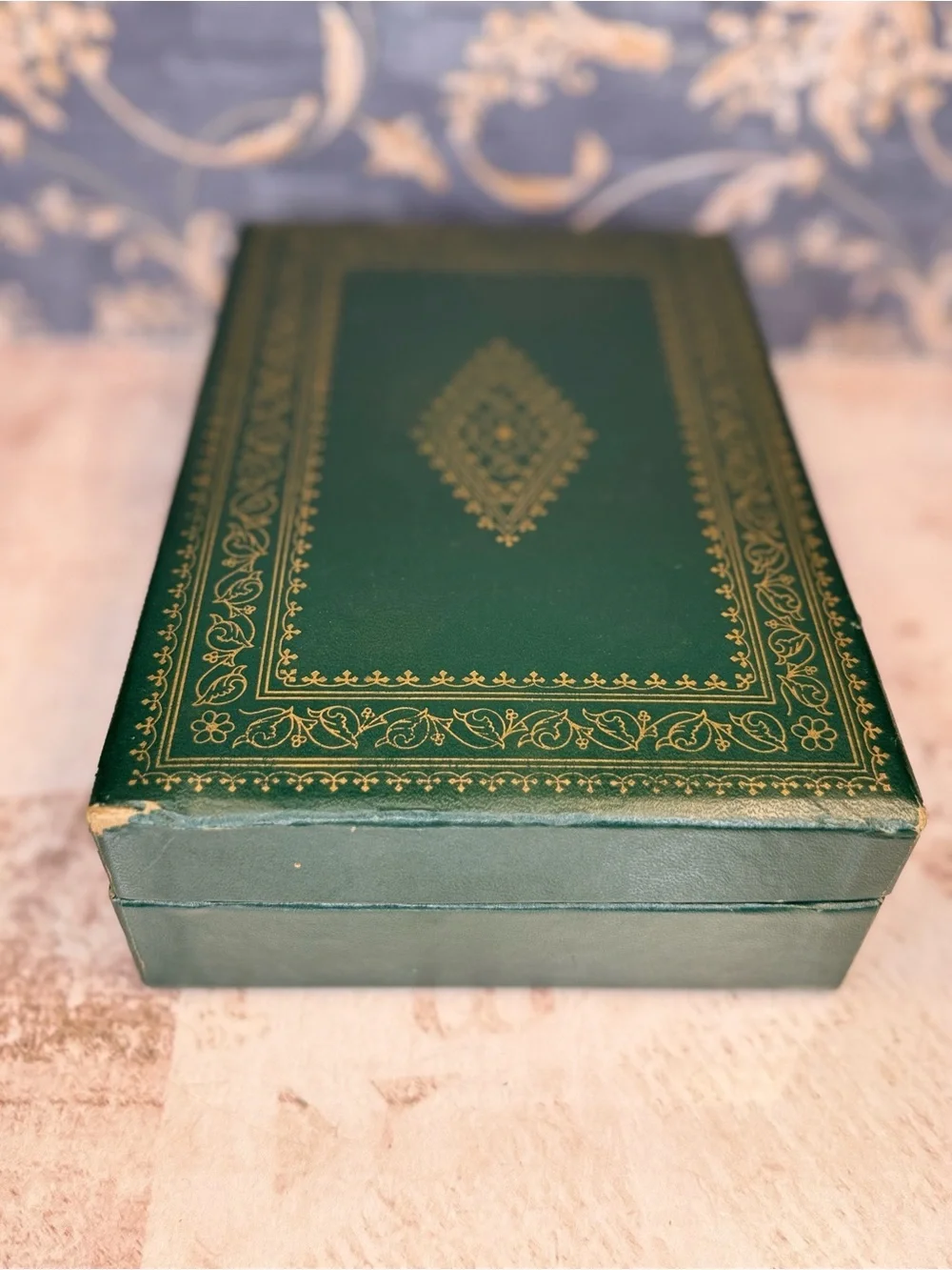 Vintage Green Faux Leather Jewelry Box Brass Lock Ring Tray Vanity Case